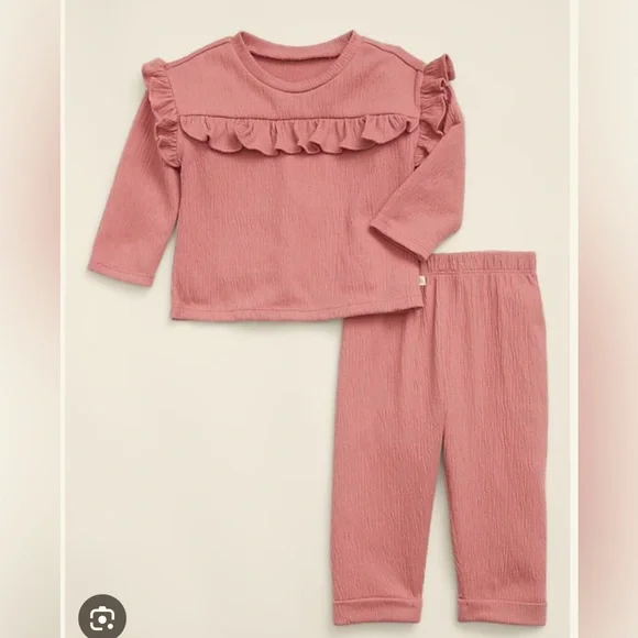 Baby Gap Ruffle Two-Piece Outfit Set - Picture 5 of 5